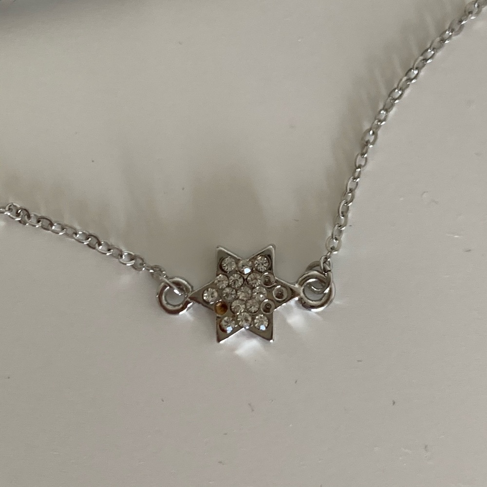 Bracelets - Picture 3 of 15